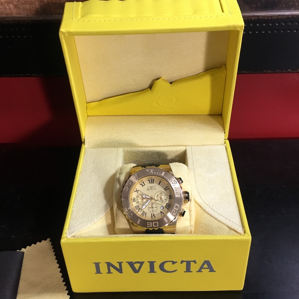 Invicta NIB Men's Pro Diver Watch BRAND NEW IN BOX - Picture 2 of 8